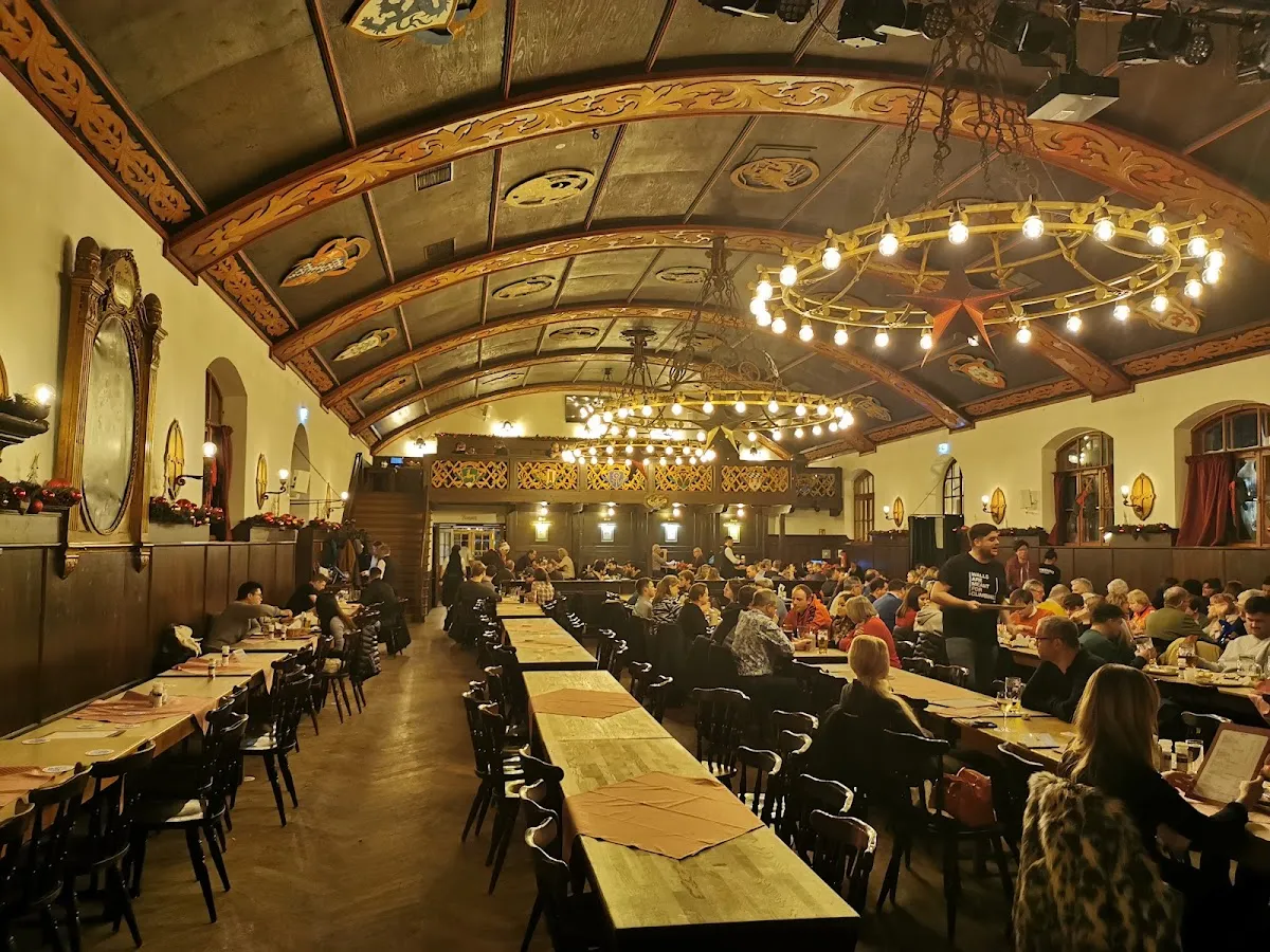 Augustiner-Keller hero image