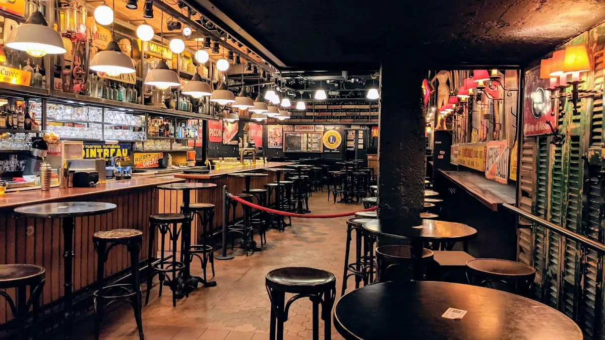 Bar Des Amis hero image