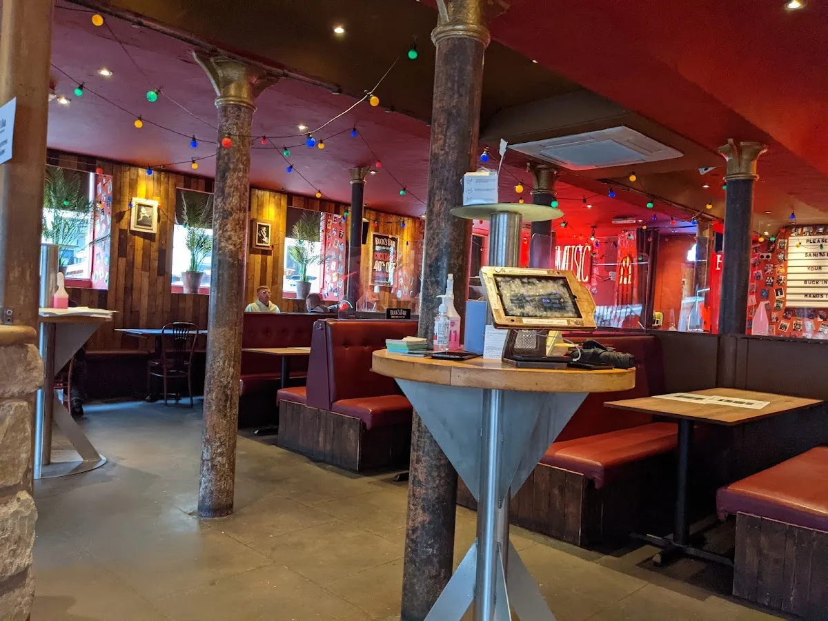 Buck's Bar hero image