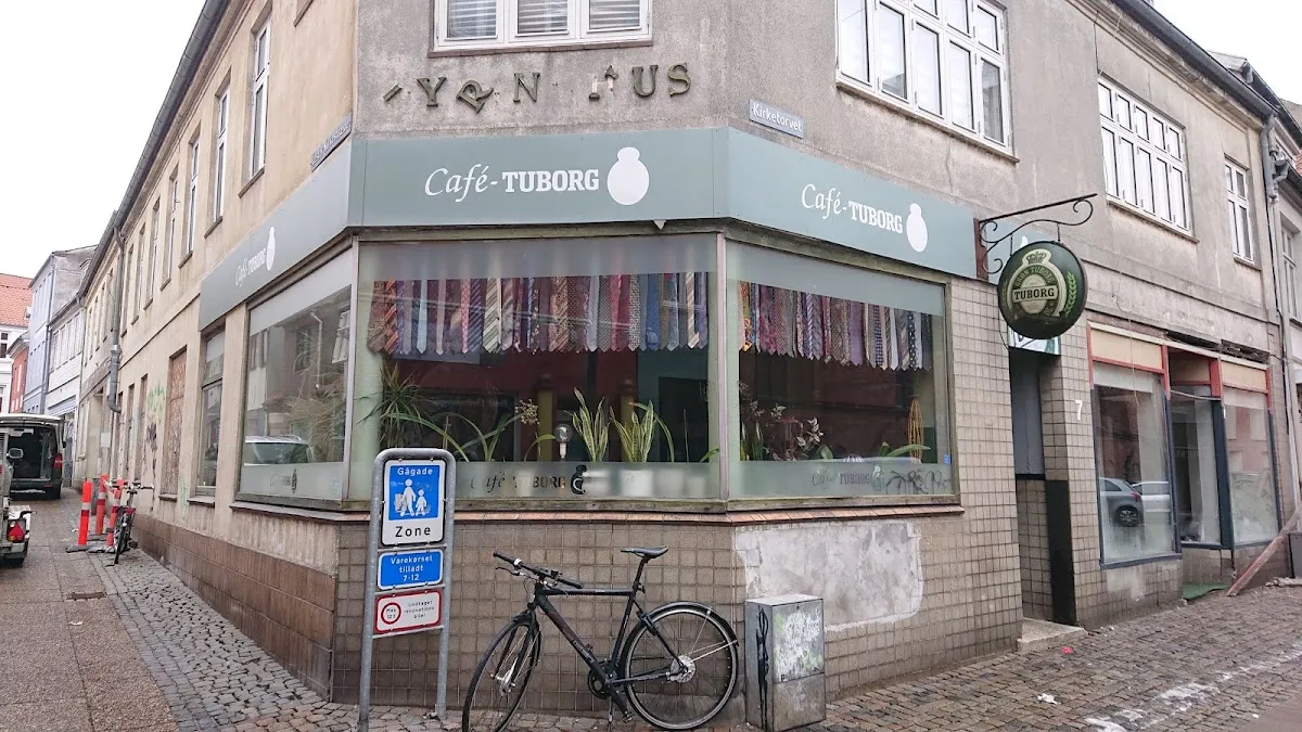Cafe Tuborg hero image