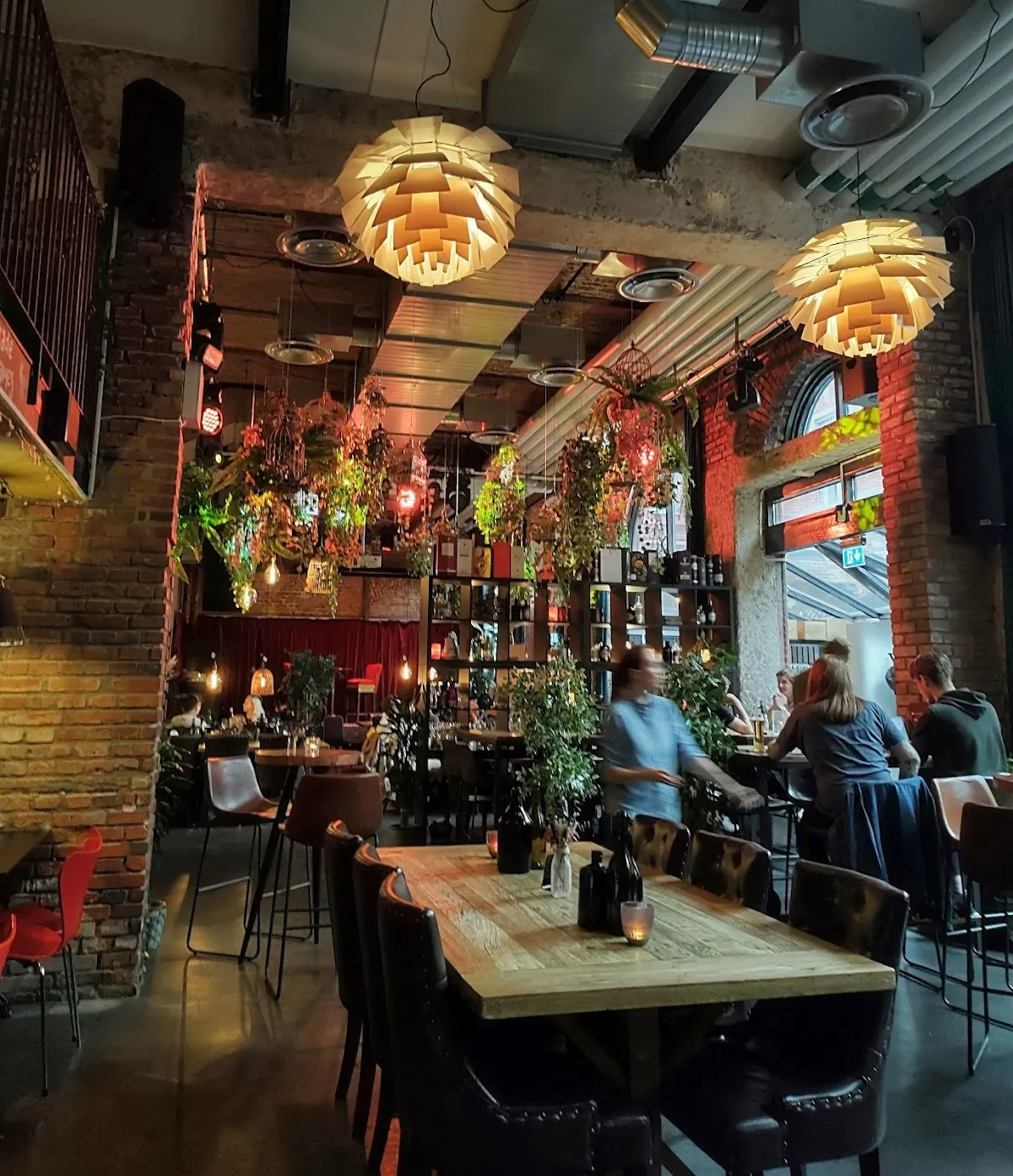 Contrast Public House hero image