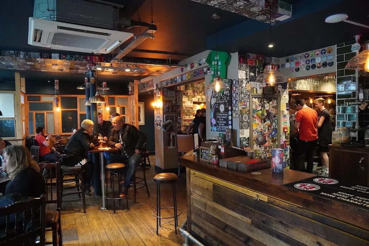 Six Barrel Drafthouse hero image