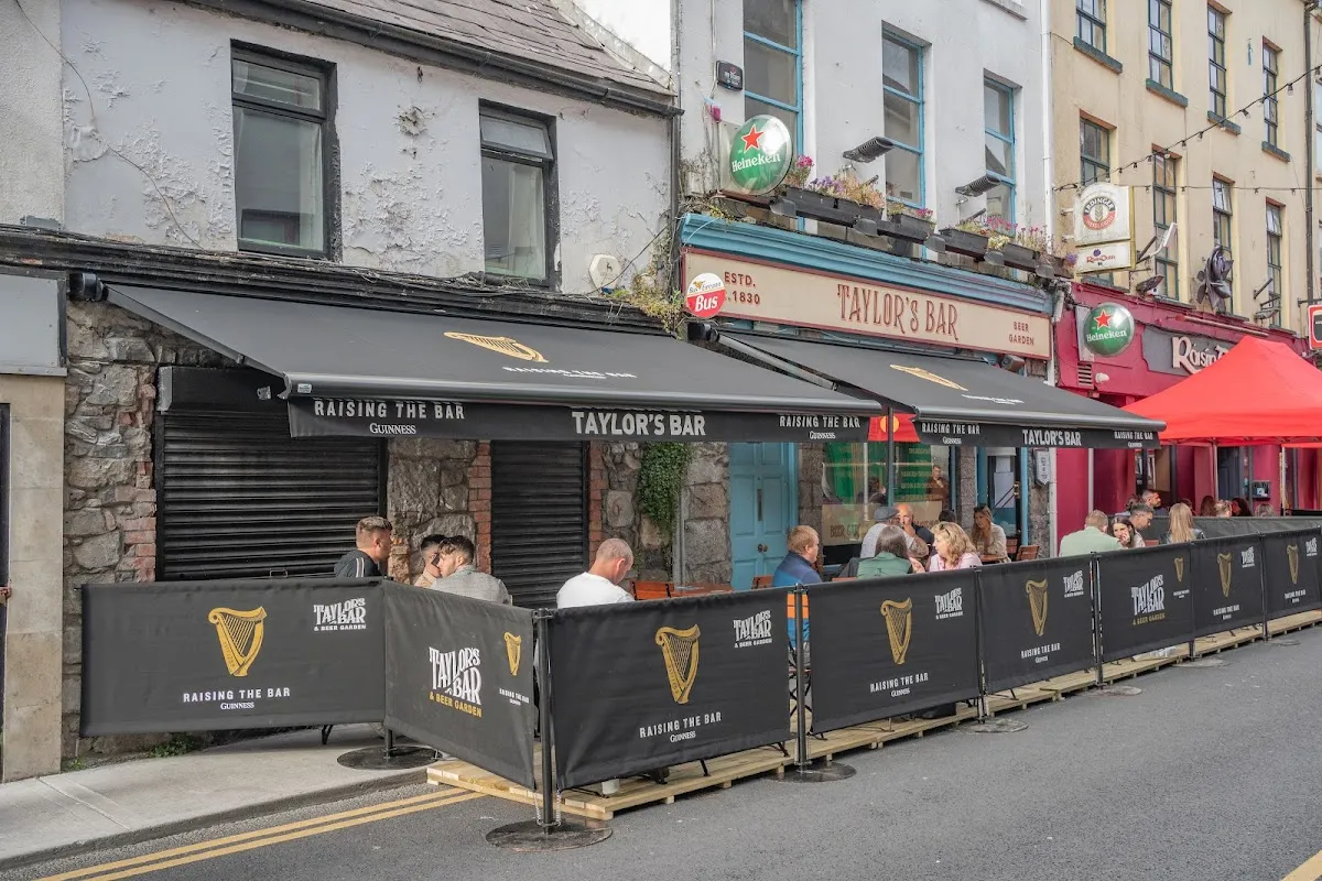 Taylor's Bar & Beer Garden hero image